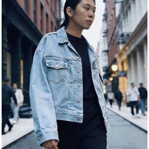 Levi's Light Blue Jean Trucker Jacket M